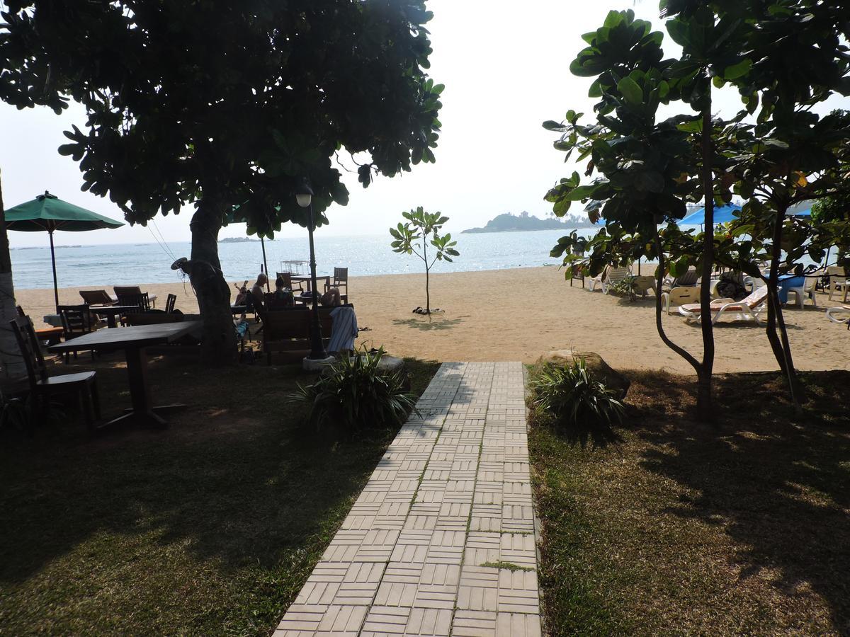 Joe'S Resort Unawatuna Esterno foto