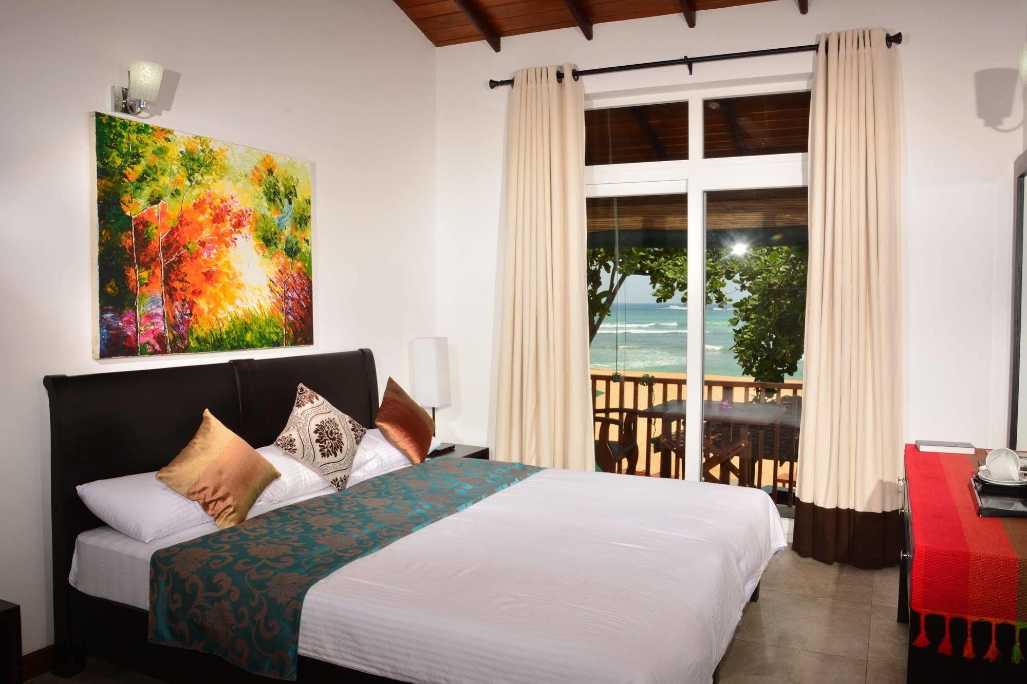 Joe'S Resort Unawatuna Esterno foto